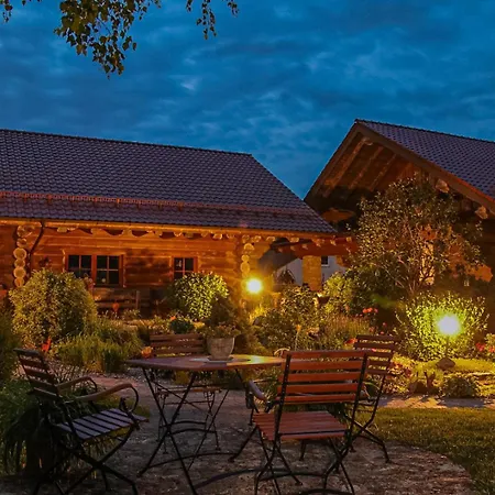 Heumann's Blockhäuser Am Wald Resort